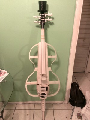 IMG_20151001_194519.jpg (1.71 MiB) Viewed 16367 times Quite a few parts that require decently tight tolerances, such as the tuning pegs up top, and the battery compartment just above the fine tuner box.