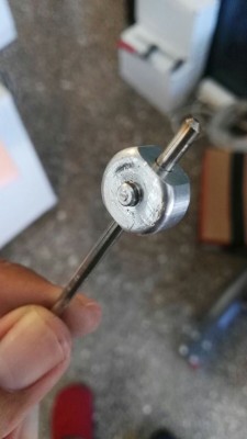 Stuck U-joint on axle