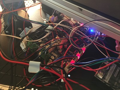 IMG_0090.JPG (2.04 MiB) Viewed 20913 times messy wires as I reconnect and attempt to debug.