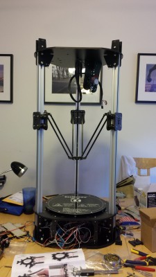 Carbon Fiber arms are all mounted up and ready to go. Mounting these guys all alone with only two hands was interesting I will admit. I love how they work but not so fond of how they install. But WOW do they print nice!